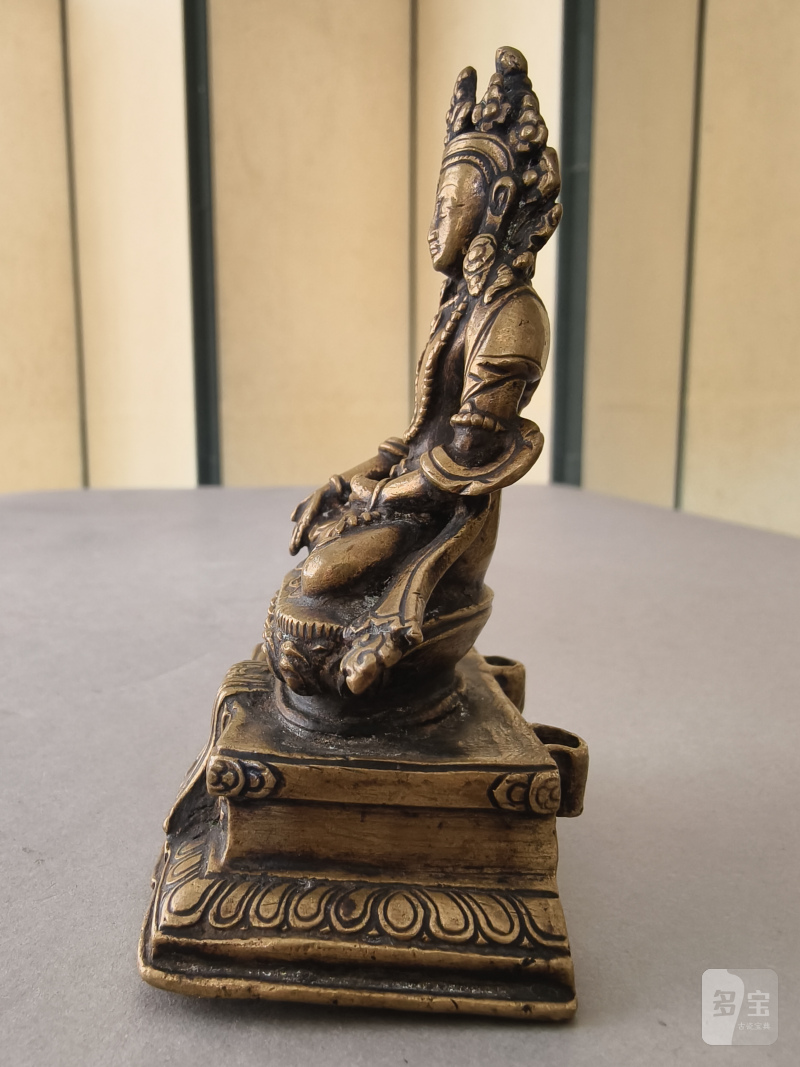 TWO BRONZE FIGURES OF RATNASAMBHAVA AND AKSHOBHYA - 图17